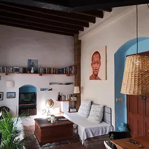 https://acogedor-estudio-en-casco-antiguo.es-andalucia.com