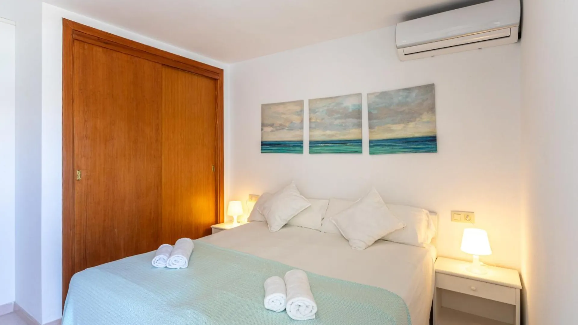 Es Dolc Apartments By Youroom Colonia de Sant Jordi