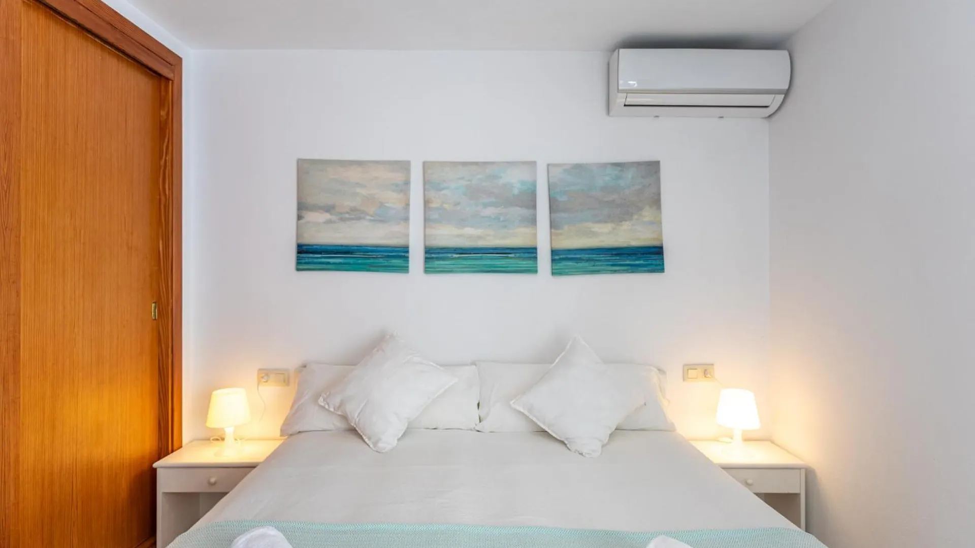 Es Dolc Apartments By Youroom Colonia de Sant Jordi