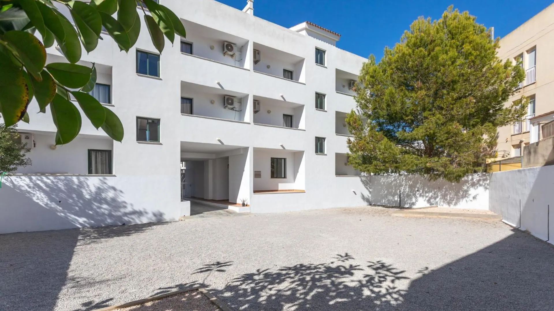 Es Dolc Apartments By Youroom Colonia de Sant Jordi